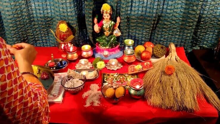 Do these three measures on Friday to make Mother Lakshmi happy