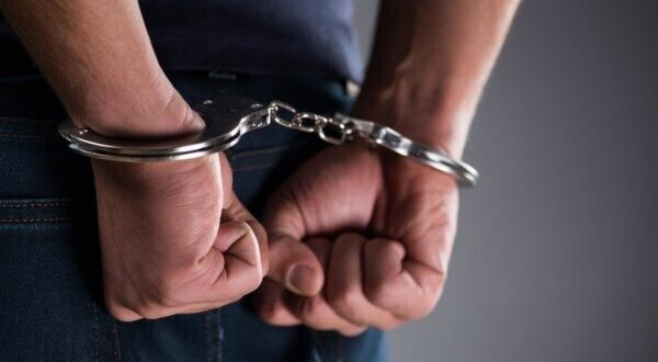 शातिर अपराधी ने शराब के नशे में की फायरिंग, गिरफ्तार