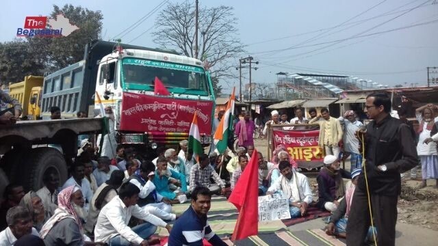 बेगूसराय: रेलवे स्टेशन और NH31 के अलावा जिला भर में भीम आर्मी द्वारा आयोजित भारत बंद रहा बेअसर