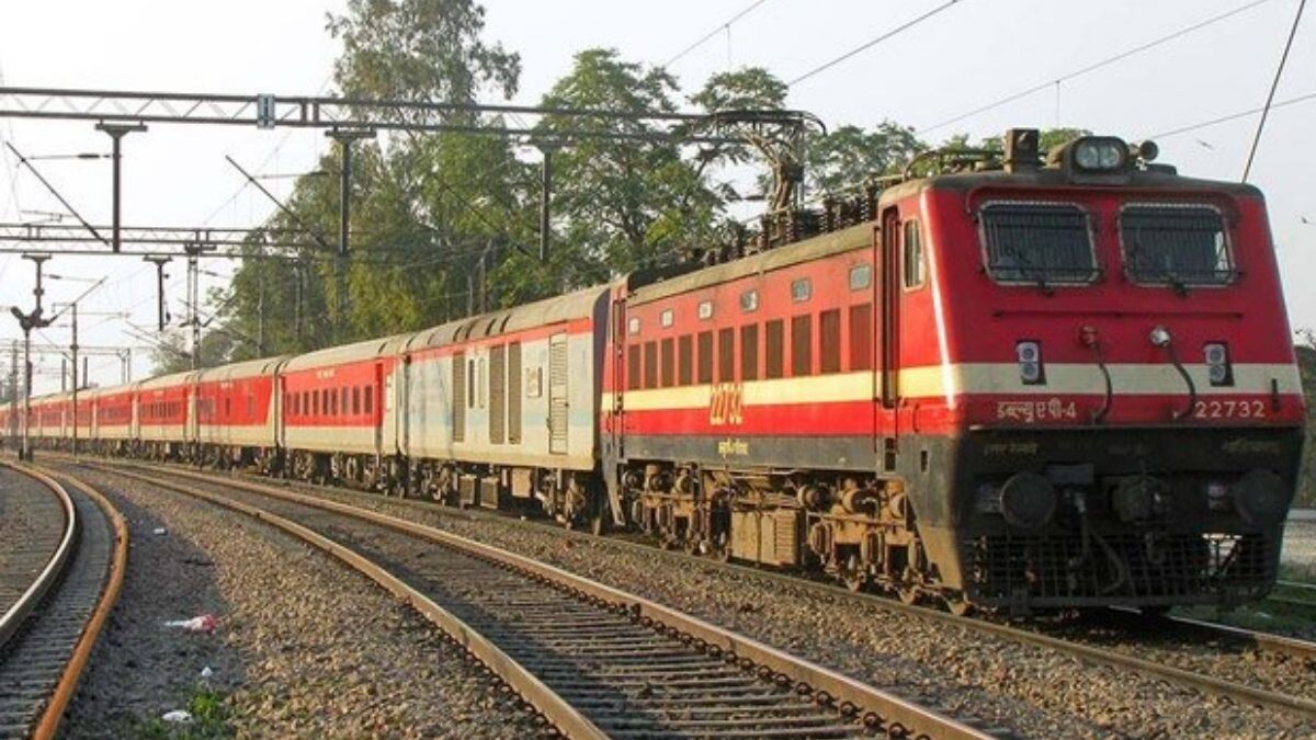 indian railways waiting ticket refund