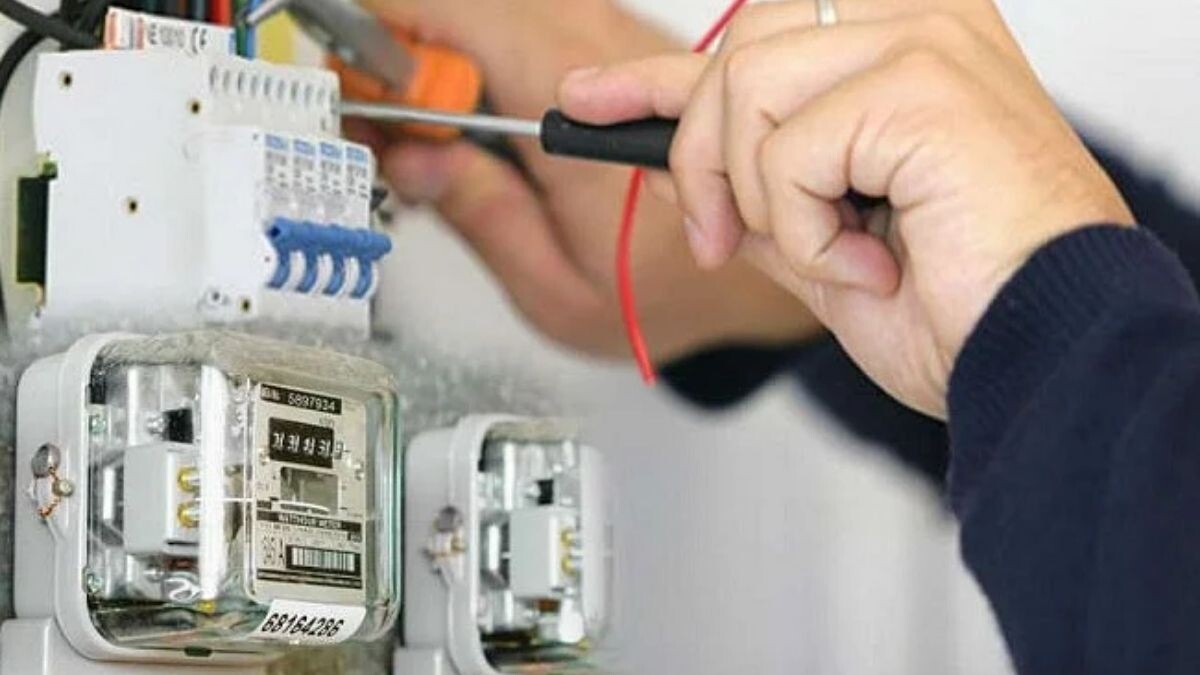 Electricity bill saving tips