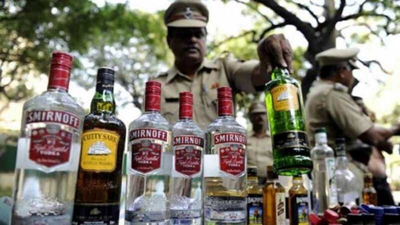 बिहार में पहली बार शराब पीने पर 5000 का जुर्माना, दूसरी बार पकड़े जाने पर 1 साल की जेल, जानिए - नया नियम.. 1