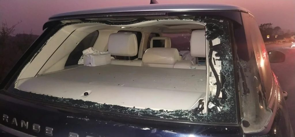Malaika Arora की कार का हुआ भयावह एक्सीडेंट, सिर और आँख पर गंभीर चोट - देखिए तस्वीरें 2