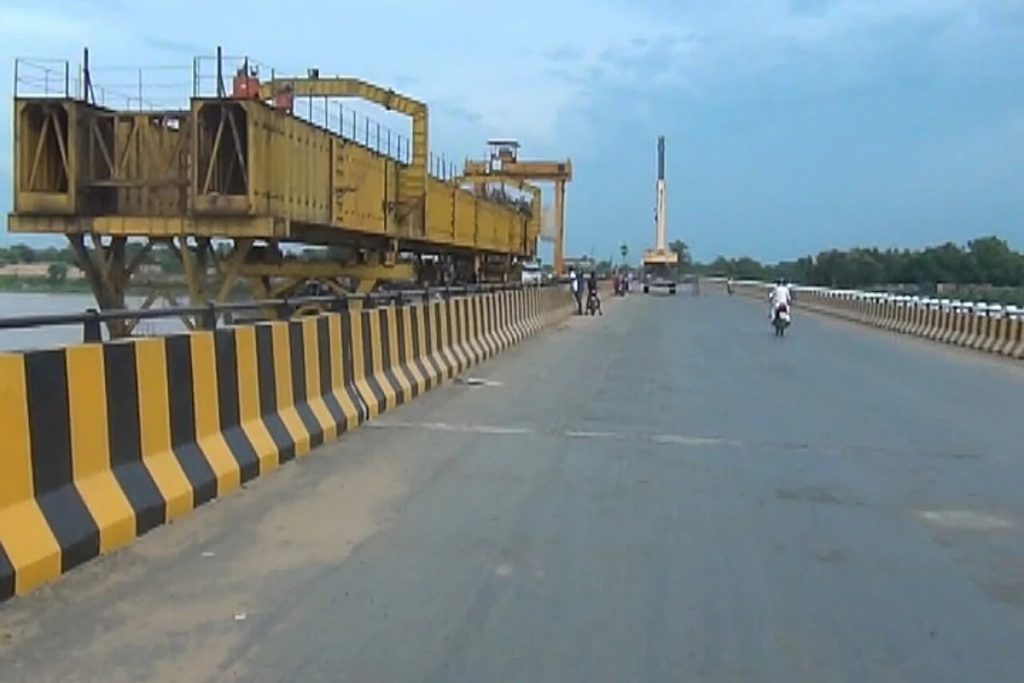 सौगात! पटना से दिल्ली का सफर और हुआ आसान, कोईलवर पुल के 6 लेन सड़क पर परिचालन हुआ शुरू.. 2