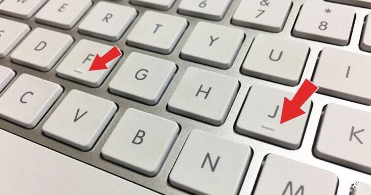 क्या आपको पता है कि कीबोर्ड में F और J के बटन के ऊपर लाइन क्यों होती है ? 1
