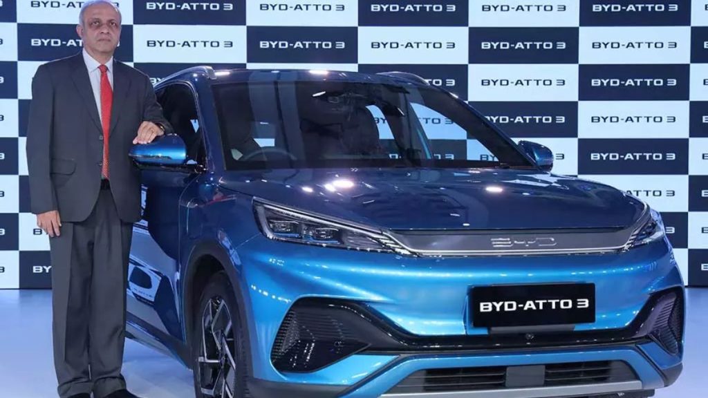 TATA की बोलती बंद करने आ रही चीनी कंपनी की Electric Car, कम कीमत में मिलेंगे धांसू फीचर्स.. 1