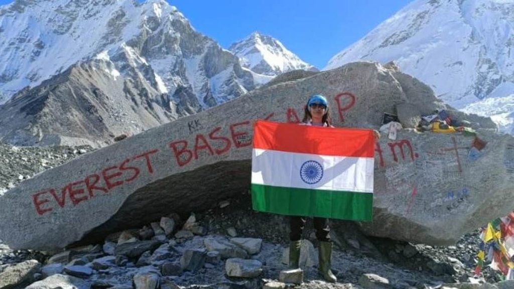 गर्व! बिहार की बेटी माउंट एवरेस्ट पर फहराया तिरंगा - केवल 13 दिनों में नाप दी 18 हजार फीट.. 1