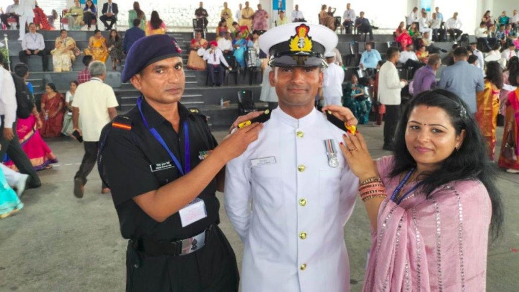 गर्व! बिहार के राहुल बना नौसेना में सब लेफ्टिनेंट, देश को मिल गया एक और सैन्य अधिकारी.. 1