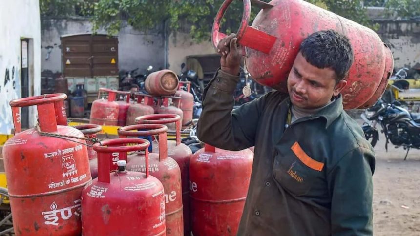 Will LPG Cylinder be available for Rs 450