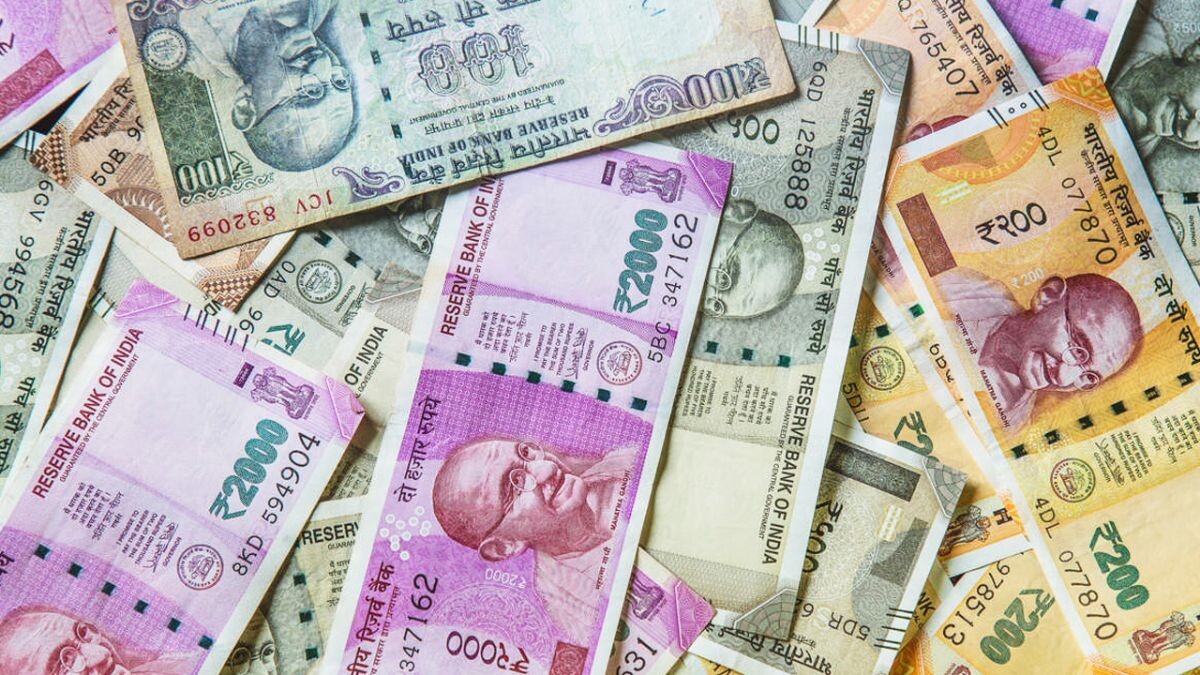 What are Indian notes made of