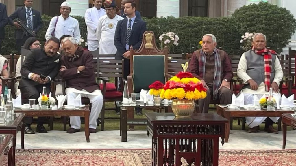 Ashok Chaudhary sat next to Nitish
