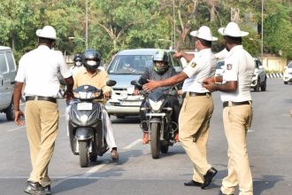 Traffic police can't take away your car keys