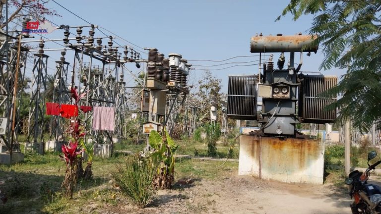 Consumers are troubled by irregular electricity in Navkothi