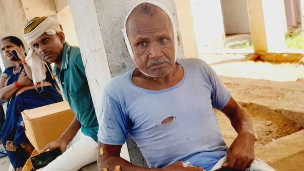 A young man cut off an old man's private part without any reason