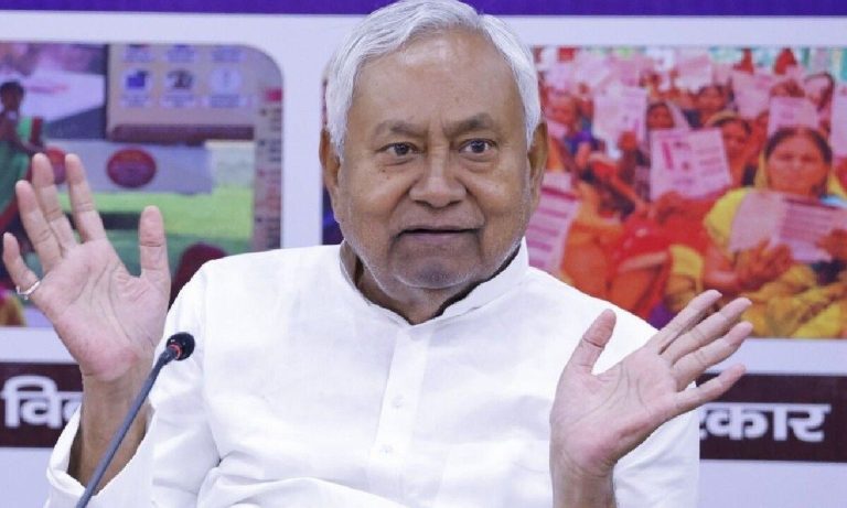 Ballia SDPO Neha Kumari has been transferred.