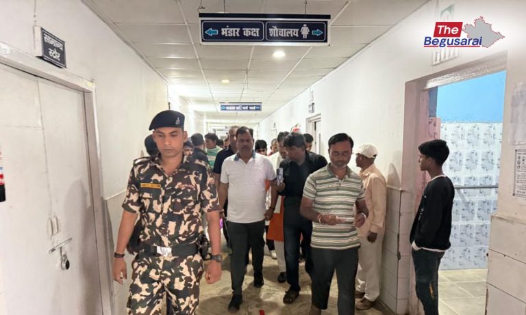 बेगूसराय सदर अस्पताल की खुली पोल: मंत्री के औचक निरीक्षण में नदारद मिले डॉक्टर-नर्स, मचा हड़कंप.. Begusarai Sadar Hospital
