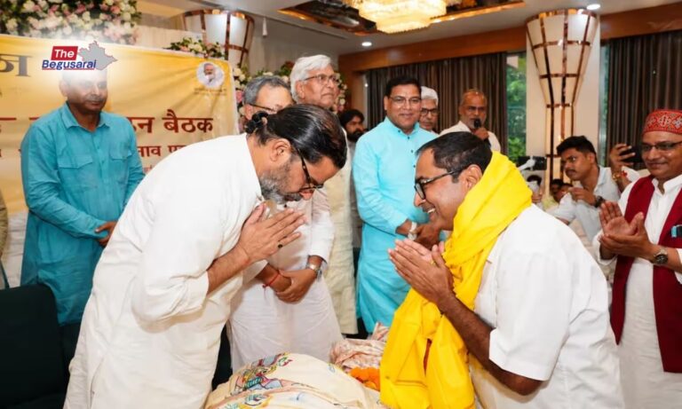 Begusarai News : सुरेश प्रसाद राय के जन सुराज में जाने से गरमाया दरभंगा शिक्षक सीट का चुनावी माहौल.. suresh prasad rai begusarai
